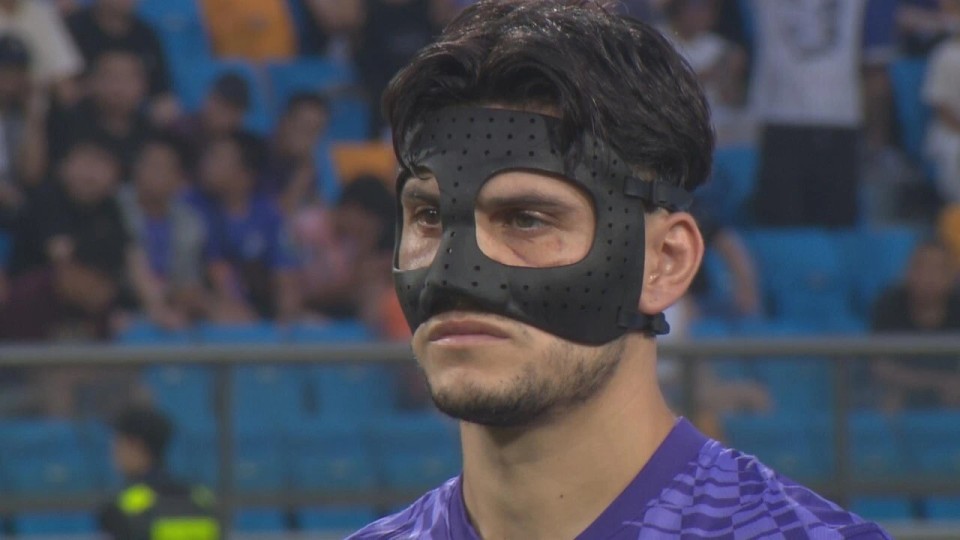 上海海港队, 迟一周, 对津门虎队 上海海港队, 迟一周, 对津门虎队