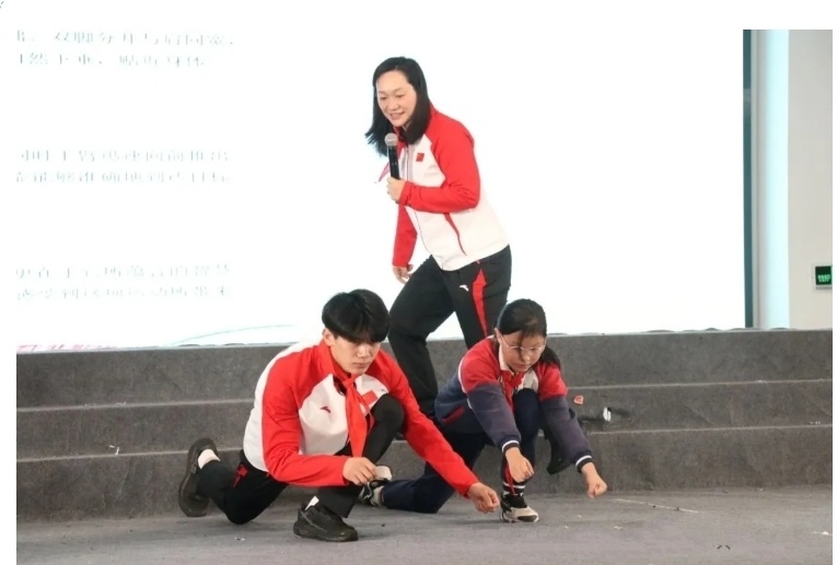 经过第二阶 经过第二阶