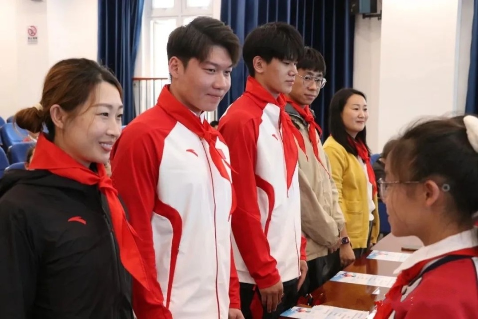 备战米兰冬, 王振豪, 姜馨迪 备战米兰冬, 王振豪, 姜馨迪