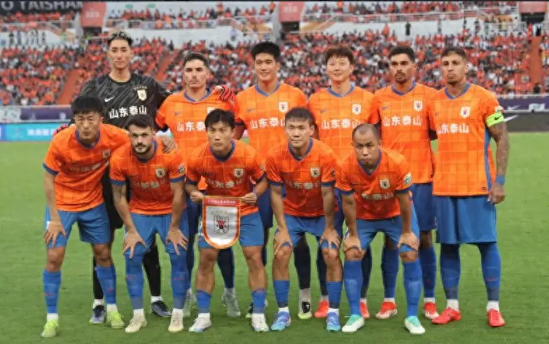 年轻球员进, div